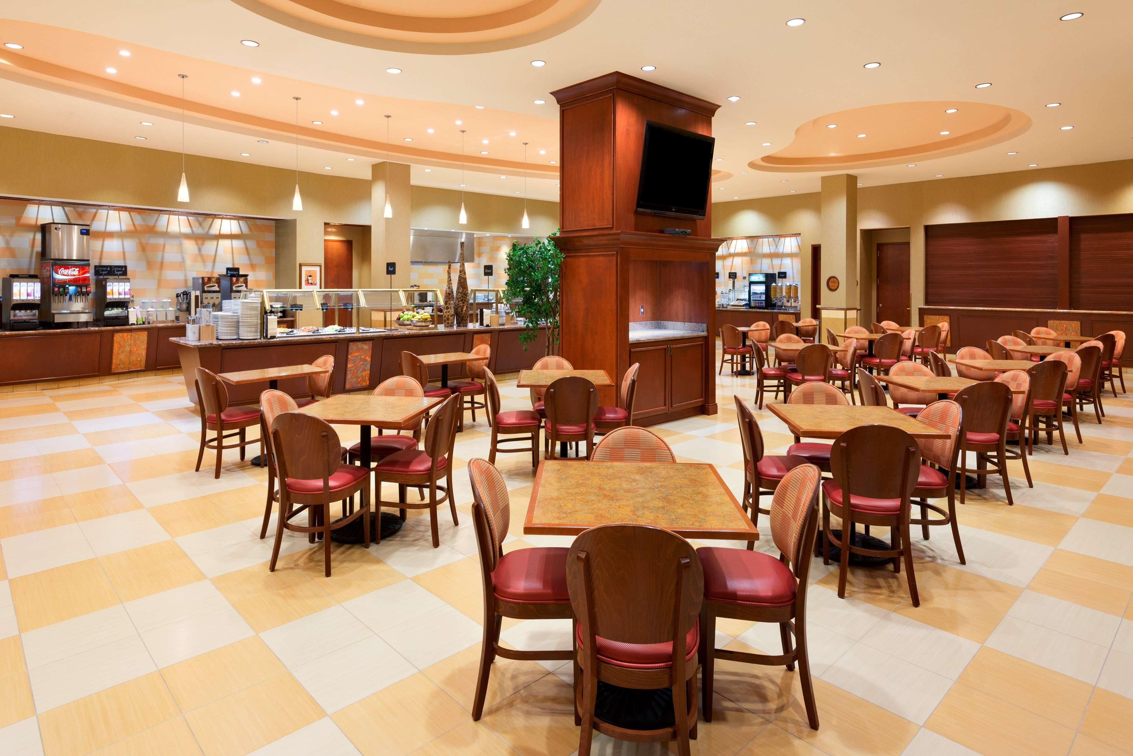 Embassy Suites By Hilton Norman Hotel & Conference Center Exterior foto