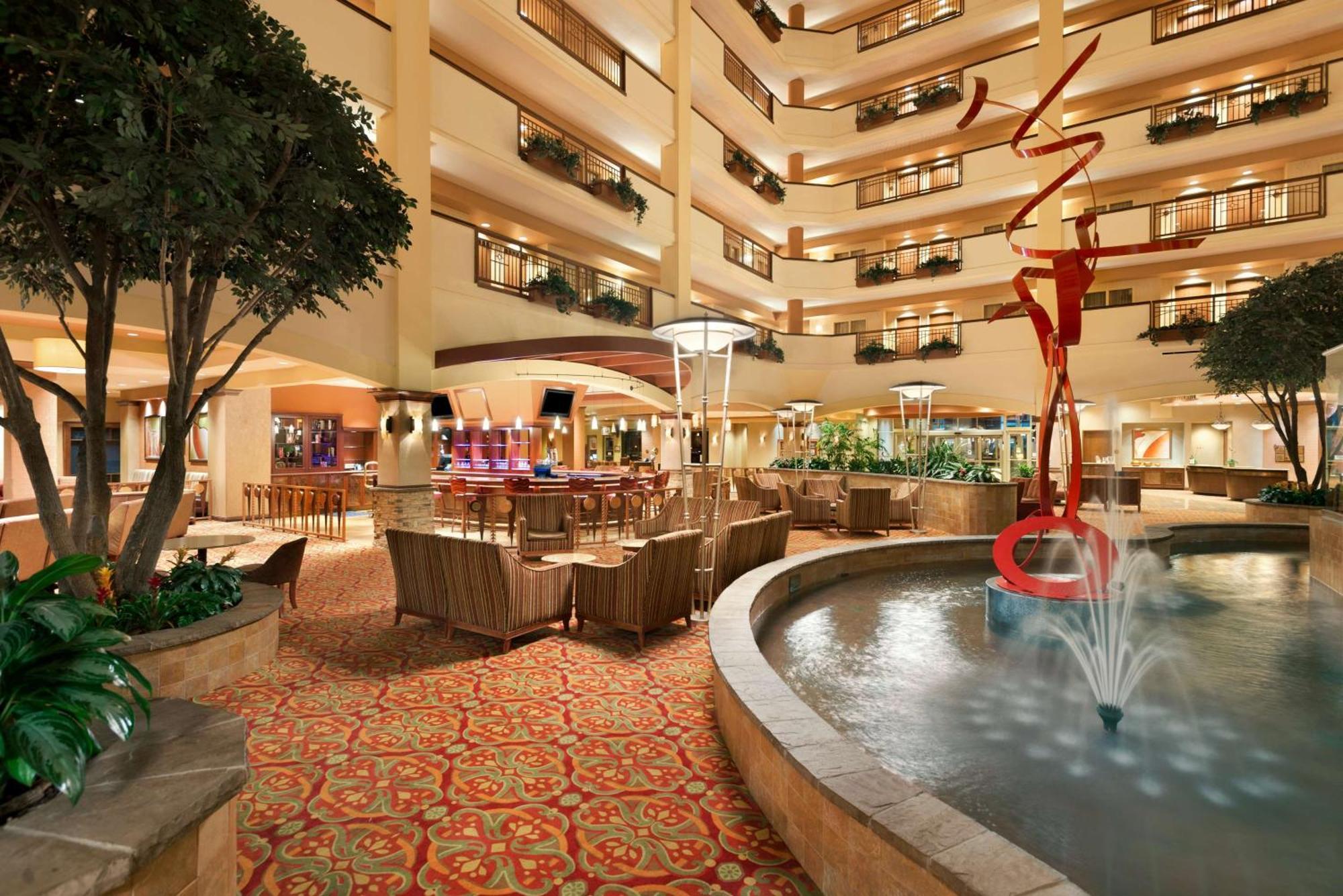 Embassy Suites By Hilton Norman Hotel & Conference Center Exterior foto