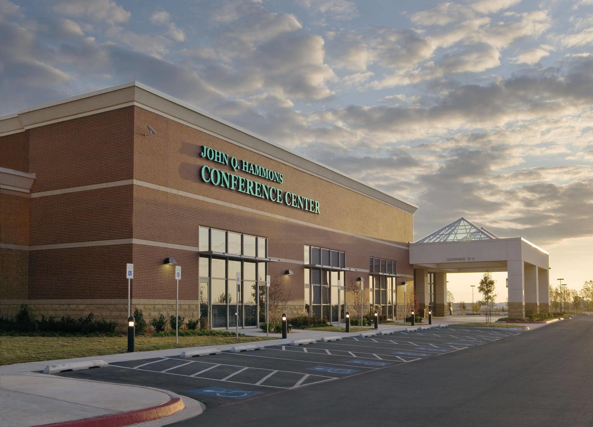 Embassy Suites By Hilton Norman Hotel & Conference Center Exterior foto